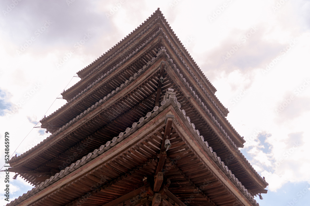 仁和寺 そびえ立つ五重塔