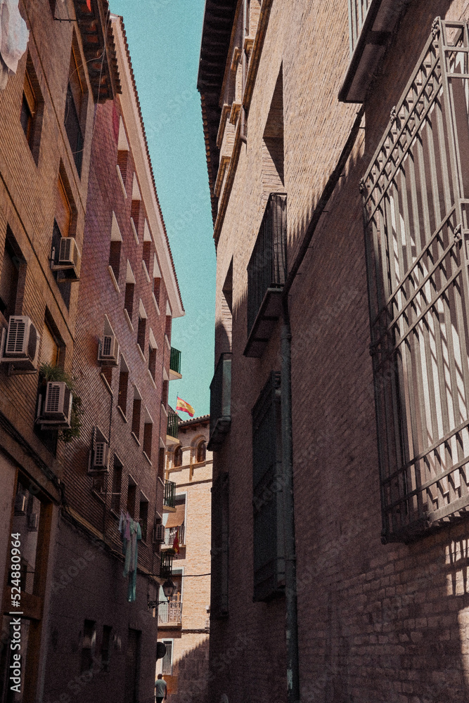 Spanish Alleyway