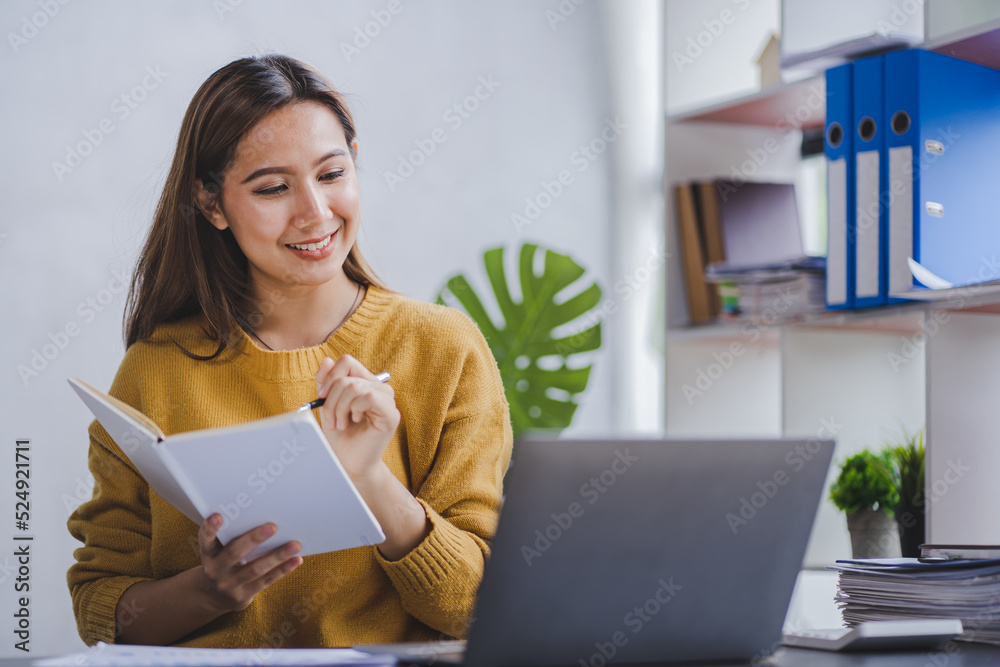 student learning using laptop meeting online classes Educational courses or training, seminars, video calls, online education concepts. student learning using laptop meeting online classes Educational courses or training, seminars, video calls, online education concepts.