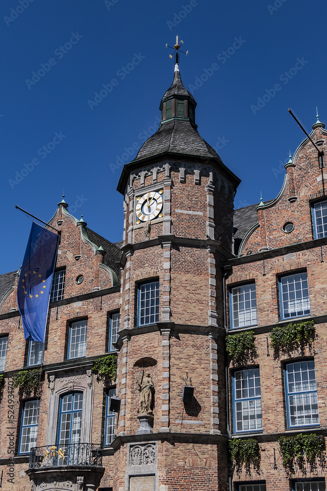 Old Dusseldorf Town Hall (Altes Rathaus) was built in 1573 in the Renaissance style at the Market square in old town (Aldstadt). Dusseldorf, North Rhine-Westphalia, Germany. Old Dusseldorf Town Hall (Altes Rathaus) was built in 1573 in the Renaissance style at the Market square in old town (Aldstadt). Dusseldorf, North Rhine-Westphalia, Germany.