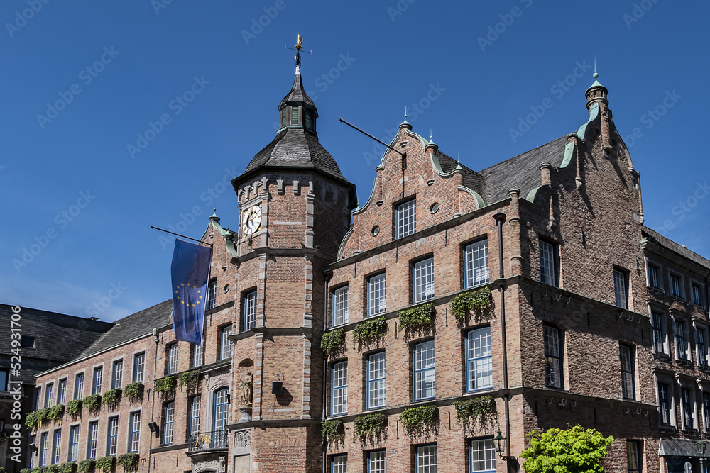 Old Dusseldorf Town Hall (Altes Rathaus) was built in 1573 in the Renaissance style at the Market square in old town (Aldstadt). Dusseldorf, North Rhine-Westphalia, Germany. Old Dusseldorf Town Hall (Altes Rathaus) was built in 1573 in the Renaissance style at the Market square in old town (Aldstadt). Dusseldorf, North Rhine-Westphalia, Germany.