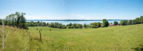 Fototapeta Naklejka Na Ścianę i Meble -  Hiking trail above Ambach with a fantastic view of Lake Starnberg, upper bavarian landscape