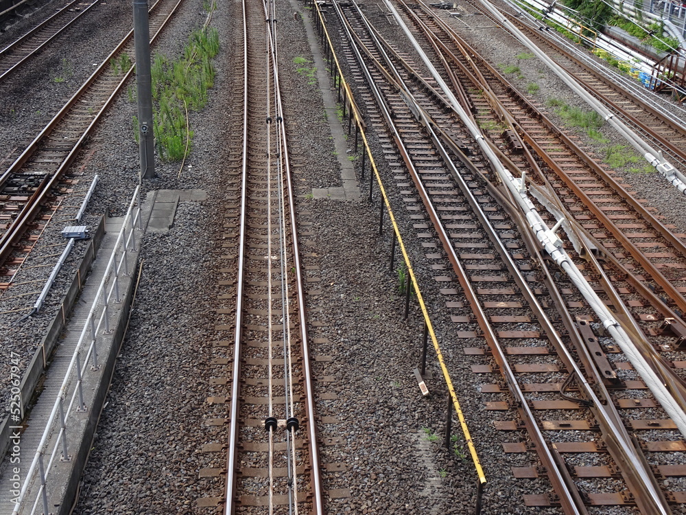 複線の鉄道の線路（俯瞰）