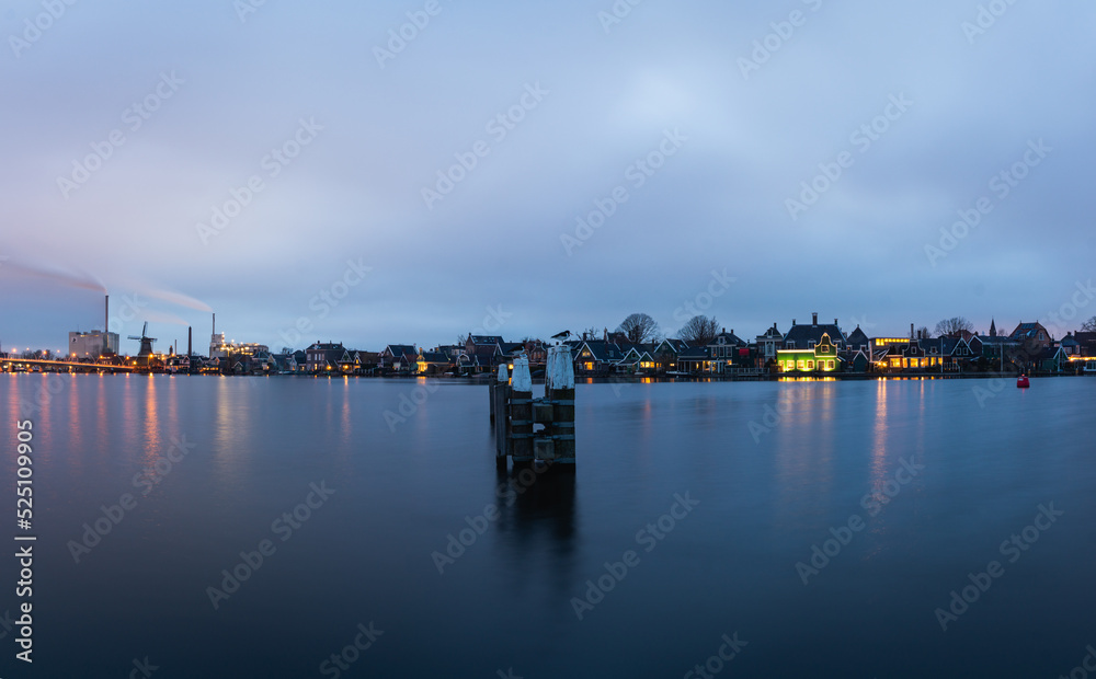 Ruhiger See in der nähe von Amsterdam