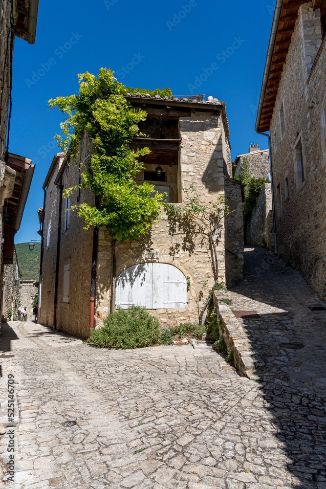 Le village médiéval de Mirmande dans la Drôme