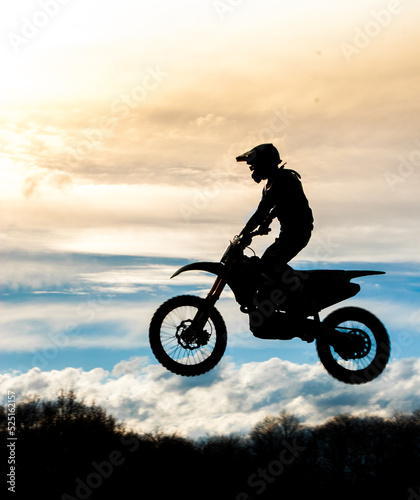 Saut moto-cross © Alexandre