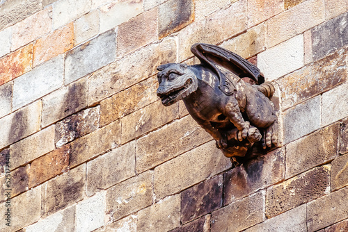 Cuadro en lienzo Detail of the Gothic District in Barcelona, Spain