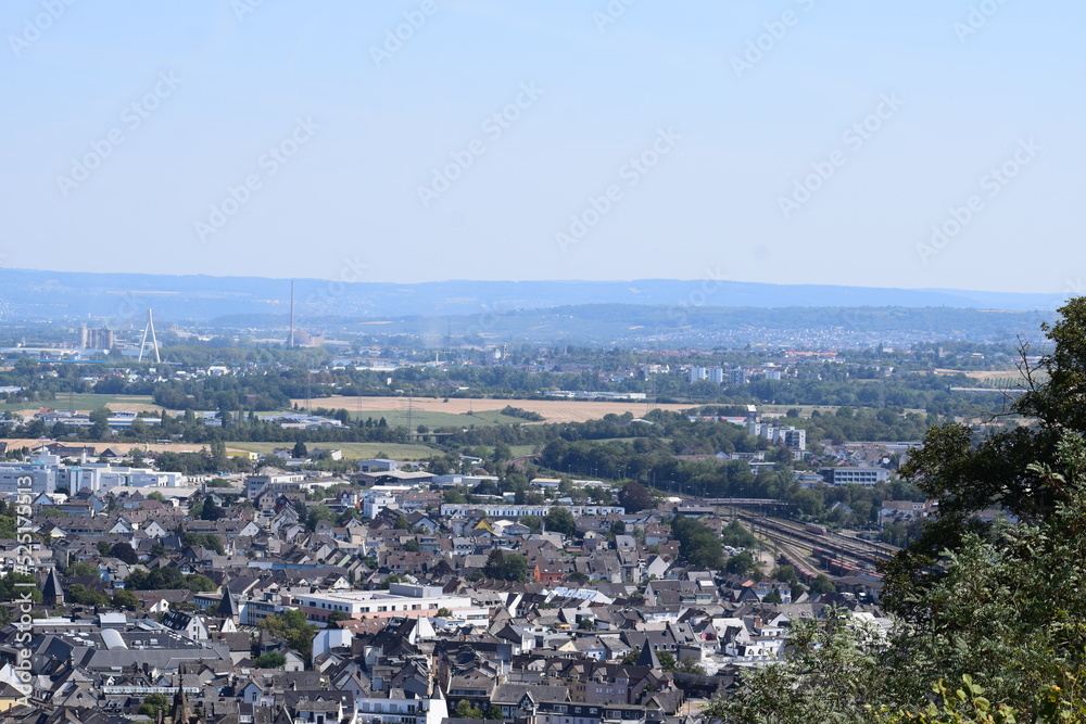 Blick über Neuweid und Andernach