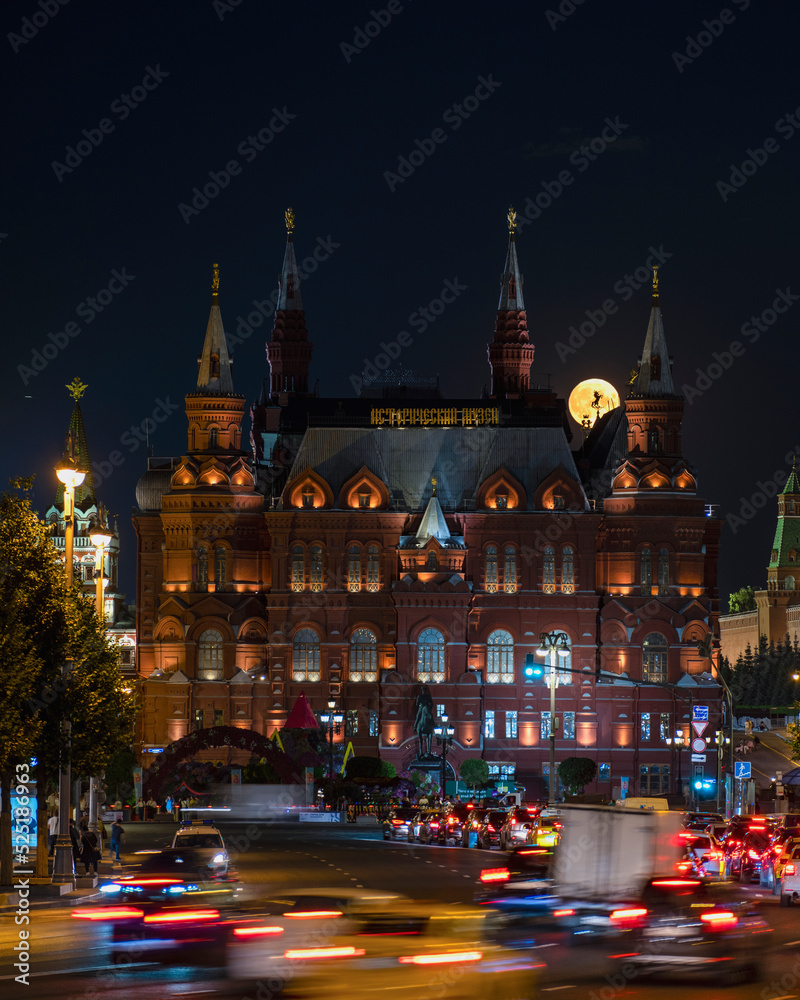Red Square, Moscow Kremlin and State Historical Museum in Moscow, Russia. Architecture and landmarks of Moscow. Moscow, Rusya 02.08.2022
