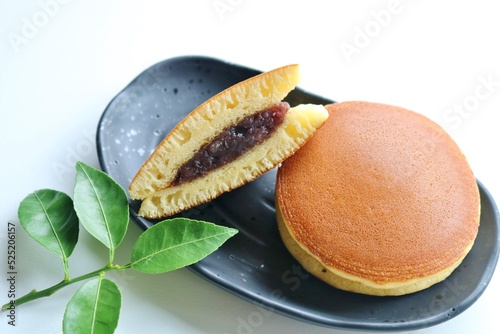 お茶の時間嬉しいお菓子　和菓子　どら焼き　