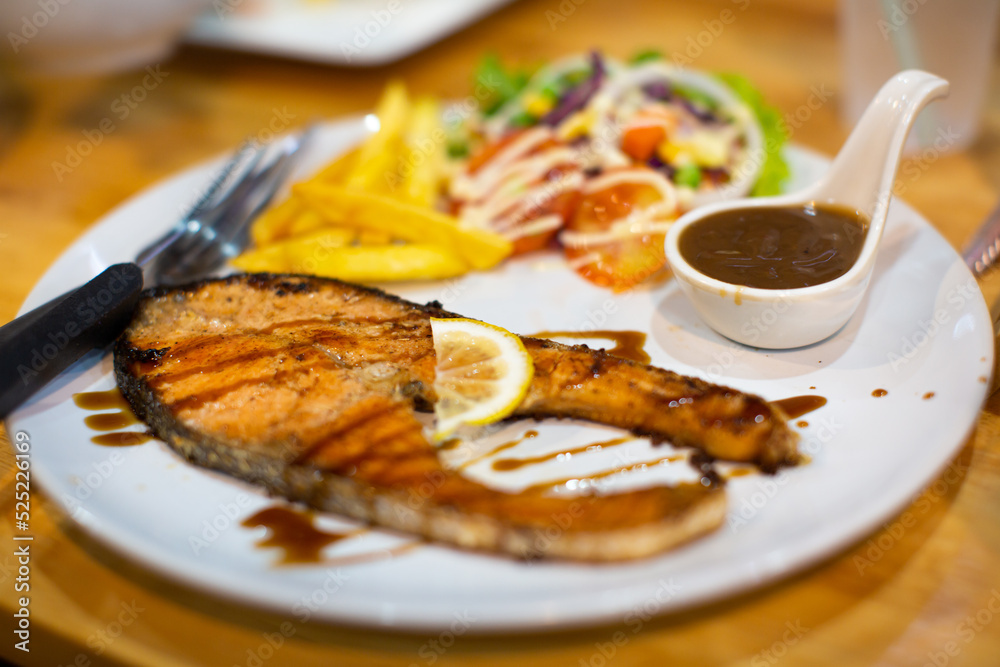 Healthy Fish Steak and Vegetable Salad. Healthy Fish Steak and Vegetable Salad.
