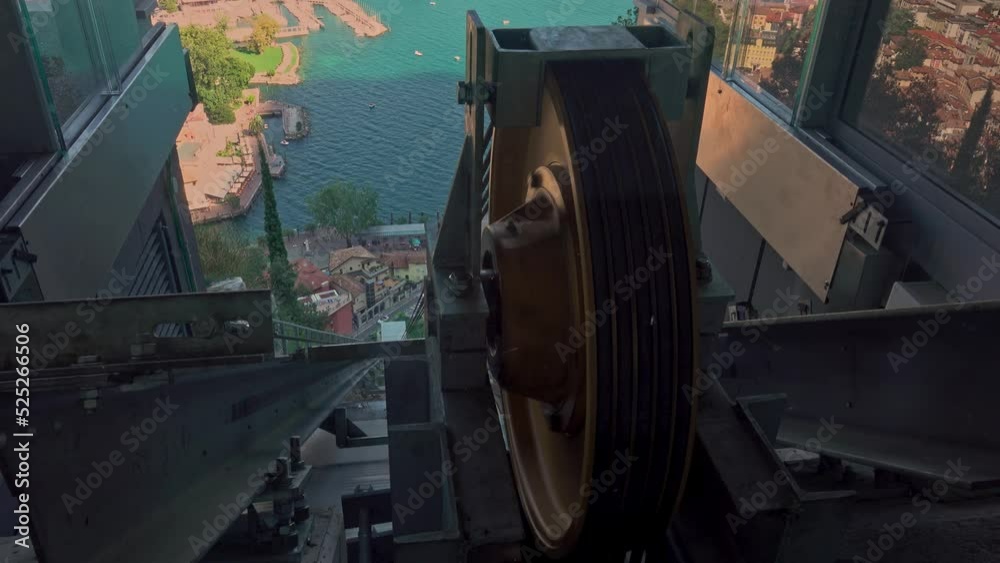 Stainless Steel Wire Ropes slide on iron wheels. The mechanism of ...