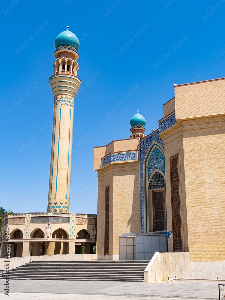 tabriz important touristic and architectural monuments