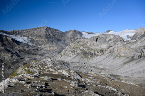 alpine hikinger at Lämmerengrat with Wildstrubelglacier