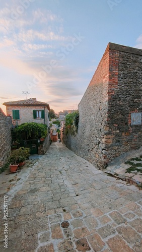 VOLTERRA (Toscane - Italie)