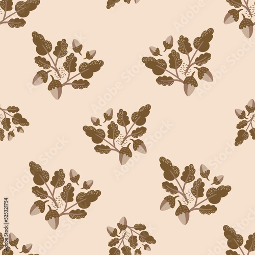 Modern oak leaf acorn vector seamless background pattern. Hand-drawn groups of leaves and acorns on light backdrop. Earthy fall foliage in ochre, green. Autumn design for thanksgiving, packaging.