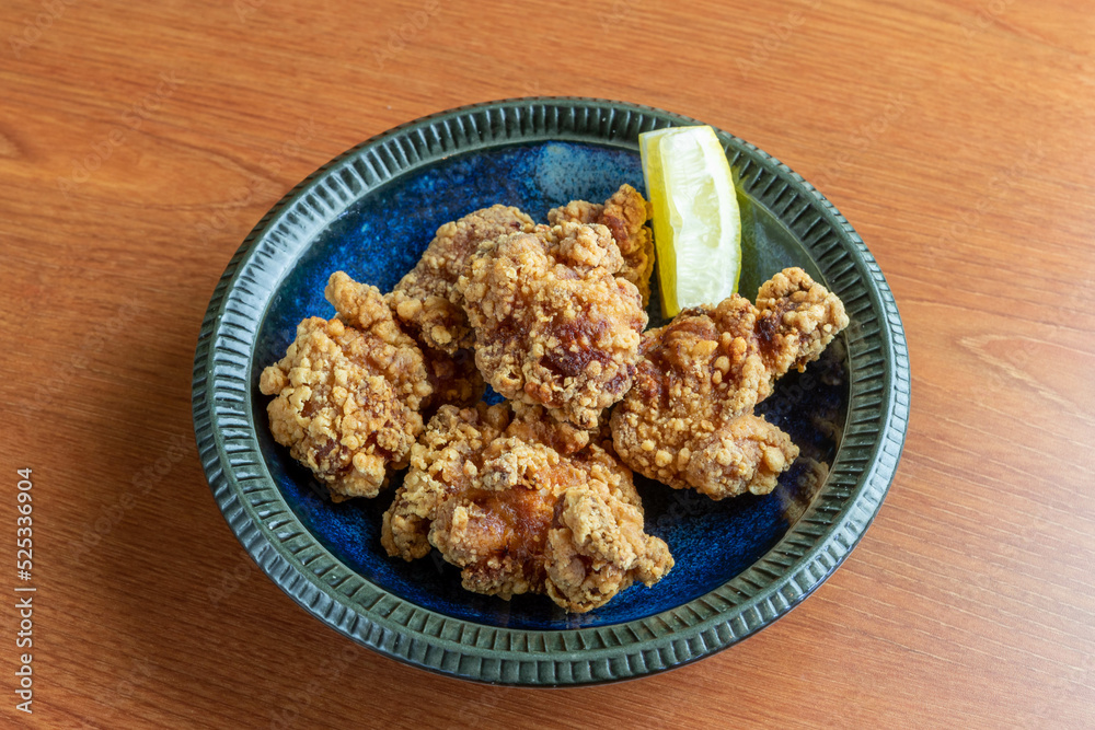 鶏肉の唐揚げ
