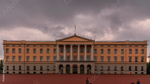 Royal Palace Oslo Timelapse on a cloudy day