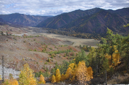 Picturesque landscape of Altay mountains ridge in autumn season, Chike-Taman mountain pass