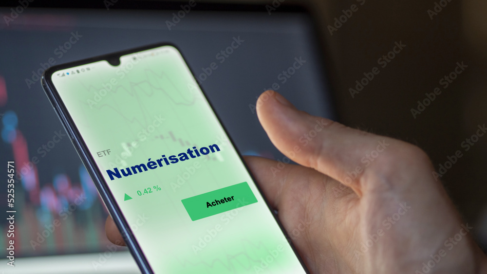 Investir dans un fonds etf numérisation actions en bourse sur un écran. Graphique, courbes, chandelles d'ETF. Investir dans un fonds etf numérisation actions en bourse sur un écran. Graphique, courbes, chandelles d'ETF.