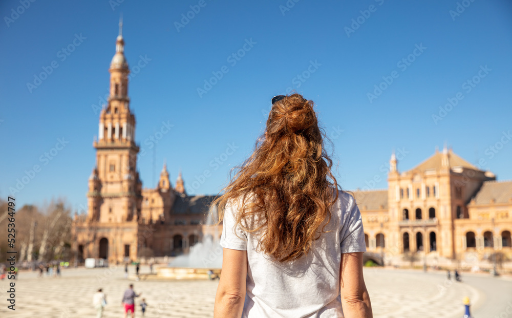 Obraz premium traveler woman in Spain Square- Plaza de Espana Seville- Andalusia