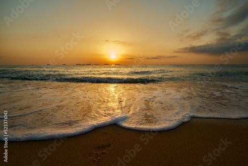 Fototapeta Naklejka Na Ścianę i Meble -  beautiful sunrise on a calm sea