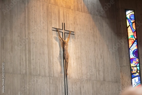 Jesucristo crucificado en una iglesia