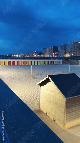 Cabines de plage by night Le Touquet 