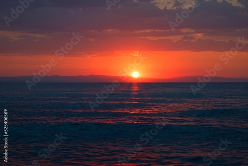 Sonnenaufgang   ber dem Meer  Griechenland 