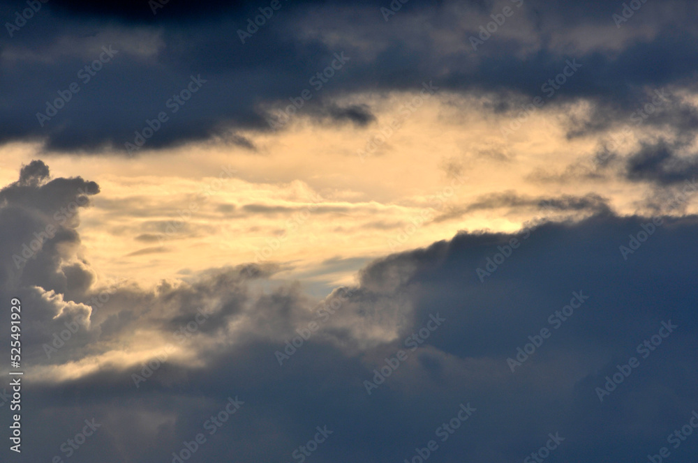 Obraz premium sunset in the clouds