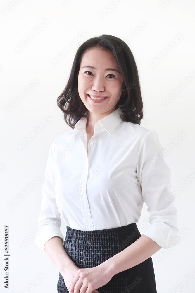 笑顔の女性 笑顔の女性