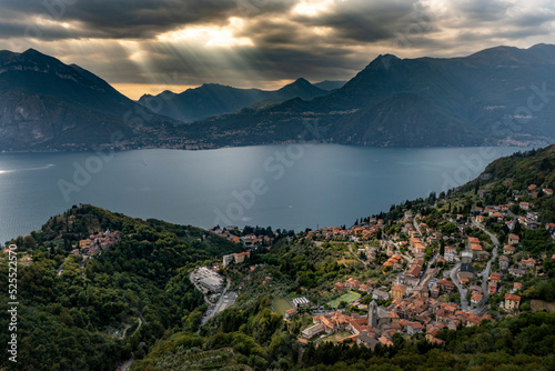 Intorno al Lago di Como (Lombardia) photo