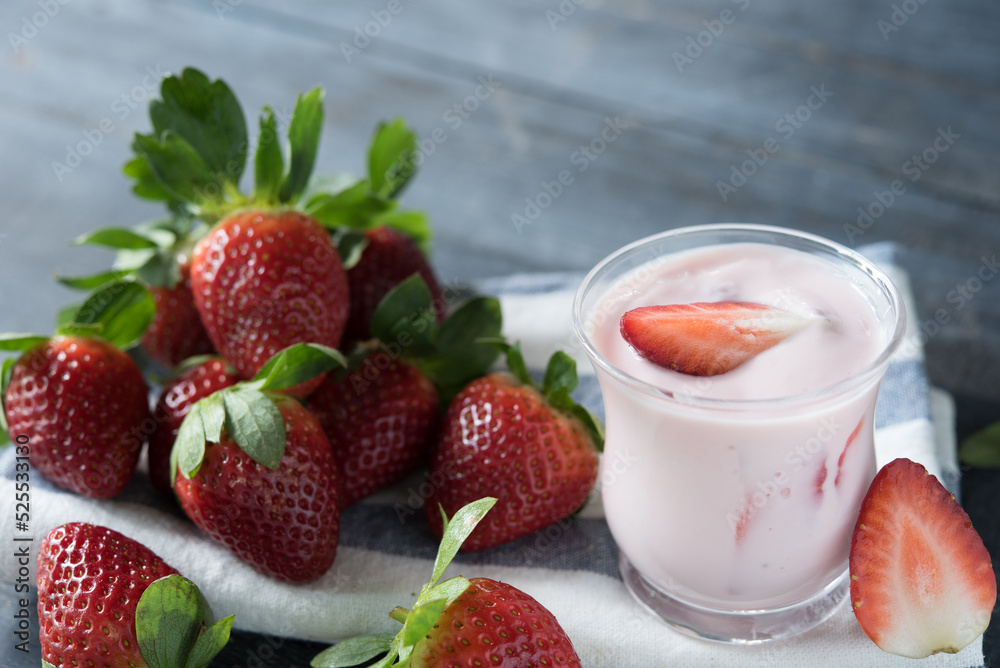 strawberry yogurt with fresh strawberry strawberry yogurt with fresh strawberry