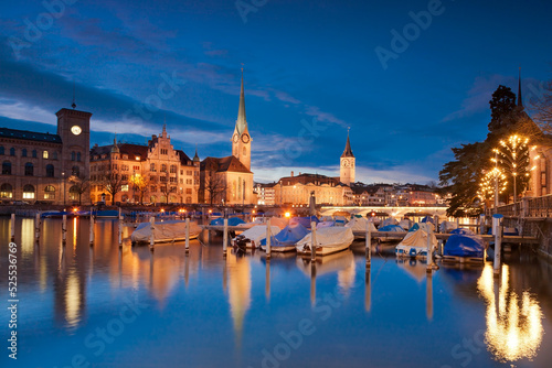 Zürich am Abend, Zürichsee, Schweiz