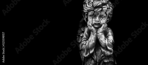 Print op canvas Old and Cracked Statue of Cherub Little child