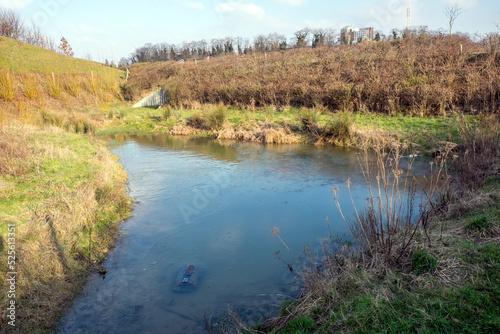 Une mare dans le parc des hauts de bruyeres..Situe sur la commune de Villejuif, à 110 metres d’altitude, le parc des Hautes Bruyeres est le point culminant du Val-de-Marne.............