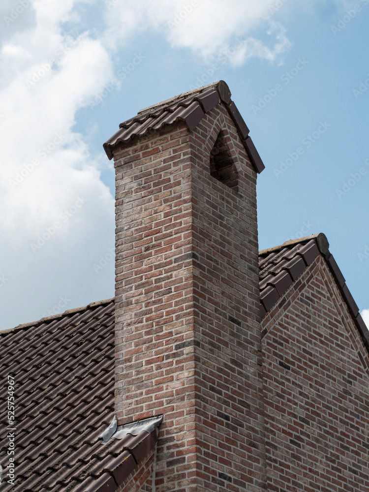Brick masonry chimney, Spanish style