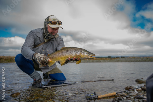 Fototapeta Naklejka Na Ścianę i Meble -  Fly fishing for trout.