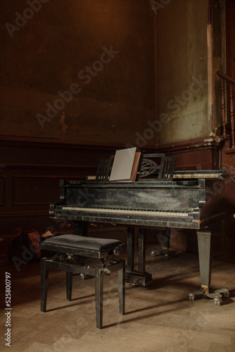 black piano in wedding location photo