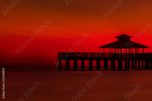 Pier Fort Myers Beach at sunset © Martina