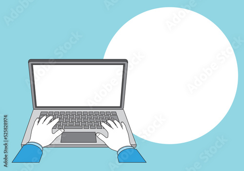 ノートPCを操作する手