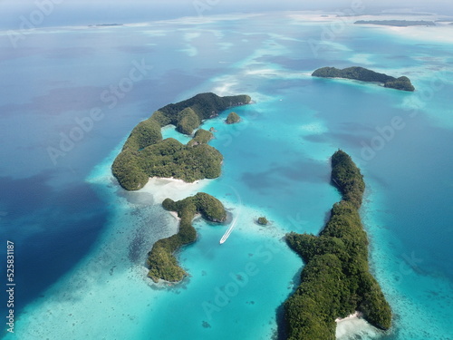 Fototapeta Naklejka Na Ścianę i Meble -  Pristine blue ocean, rock islands in Palau