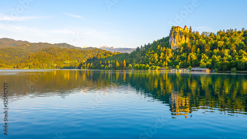 Fototapeta Naklejka Na Ścianę i Meble -  Bled Lake with Bled Castle