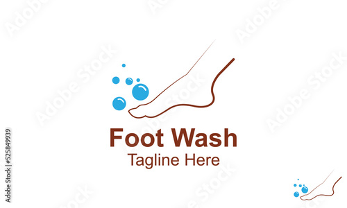 Foot Wash Logo Design Template. Foot bath linear icon. Spa treatment. Common cold treatment. Healthcare, skincare. Wellness. The Human foot and sponge outline vector icon