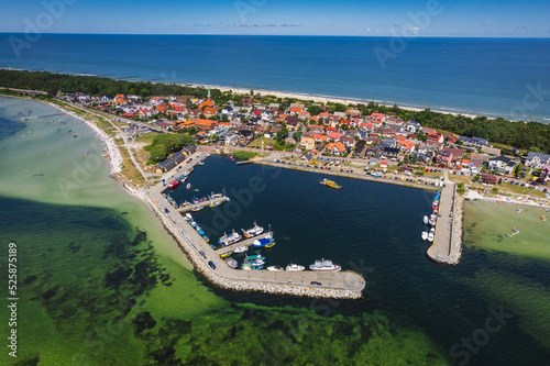 Obraz na płótnie Summer view from the air of the Hel Peninsula, a calm and nice landscape over Kuznica village. w salonie