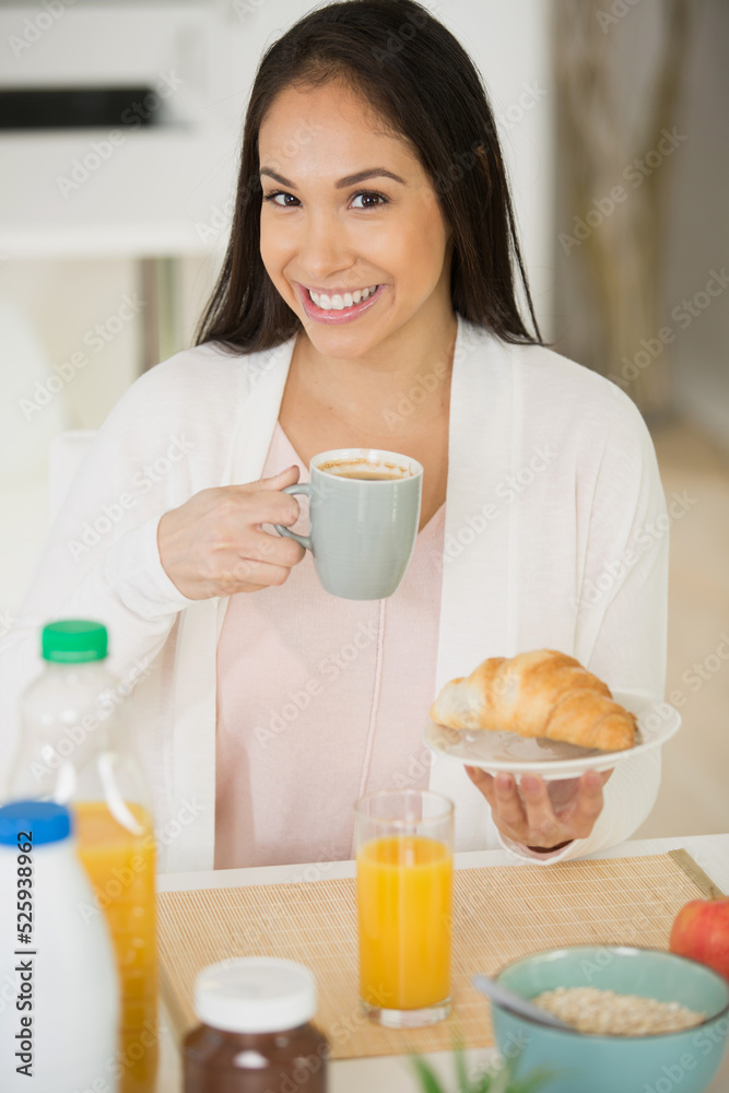 healthy eating breakfast woman concept