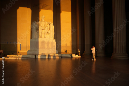 Statue of Abraham Lincoln at the Lincoln memorial, Washington D.C., USA