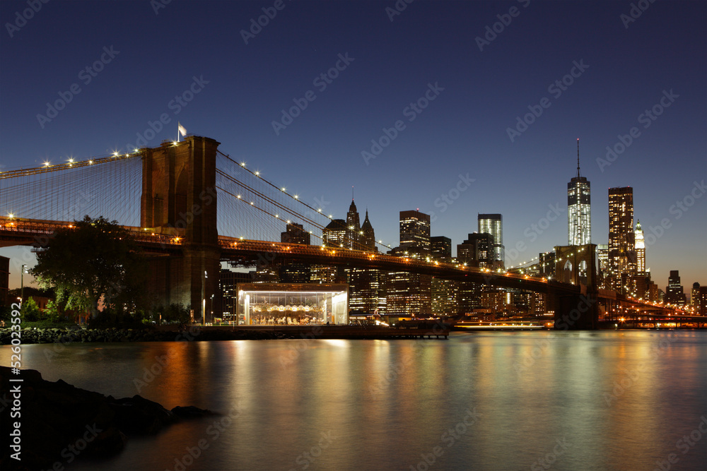 Brooklyn bridge and NYC skyline, New York City, USA