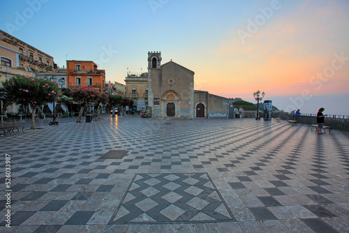 Piazza IX Aprile, Taormina and Sant'Agostino church, Sicily, Italy © Massimo Pizzotti