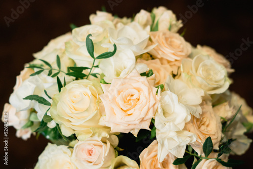 bouquet of white roses © Oksana